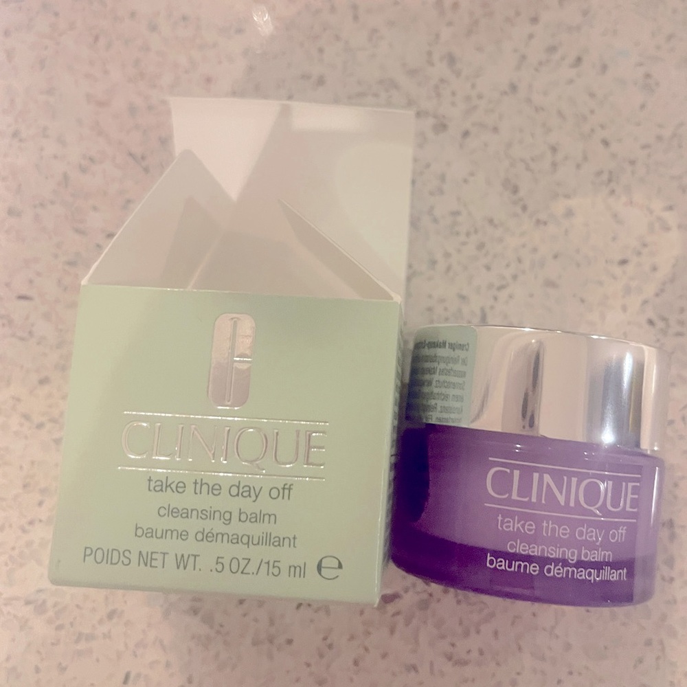 P). Clinique Take The Day Off Cleansing Balm - Picture 2 of 2